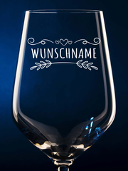 Weinglas mit graviertem Wunschname- das perfekte Geschenk für deinen Lieblingsmensch - PFÄLZISCH.com