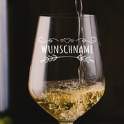 Weinglas mit graviertem Wunschname- das perfekte Geschenk für deinen Lieblingsmensch - PFÄLZISCH.com