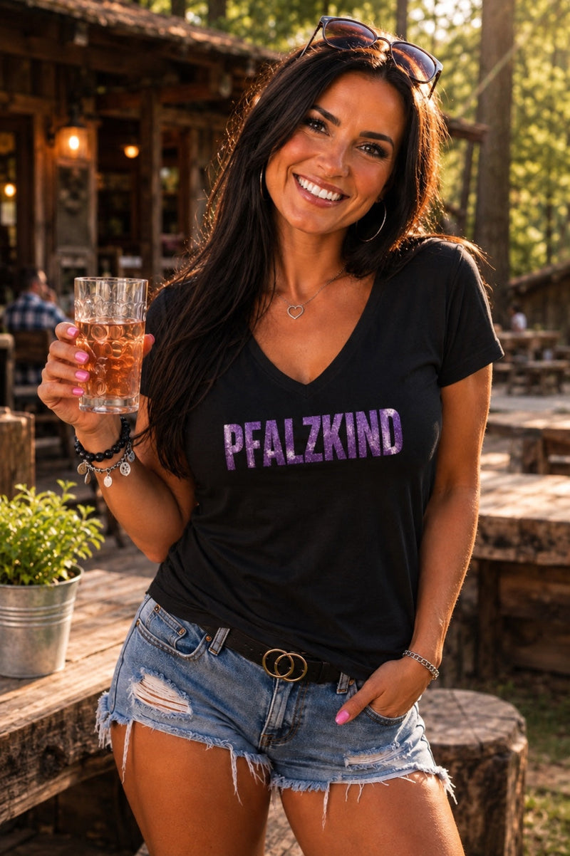 PFALZKIND Damen V-Ausschnitt Shirt in Schwarz mit lila Glitzerfolie