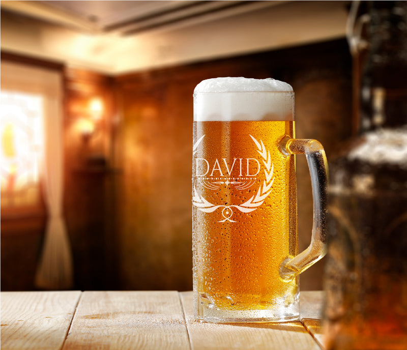 Bierkrug personalisiert mit Kranz - PFÄLZISCH.com